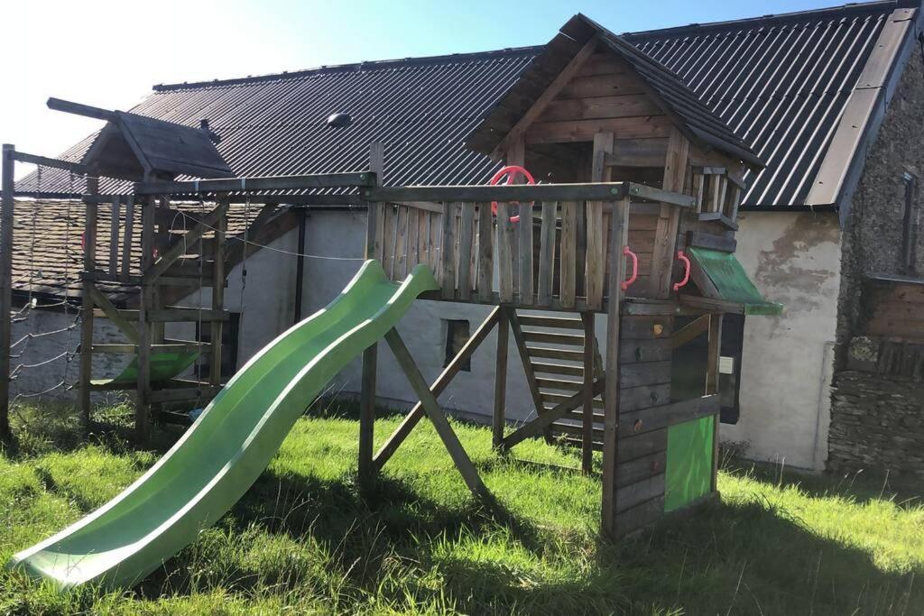The Milking Parlour At Berthllwyd Villa Quakers Yard Exterior foto